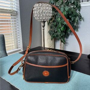 Vintage  Dooney & Bourke All-Weather Leather camera bag